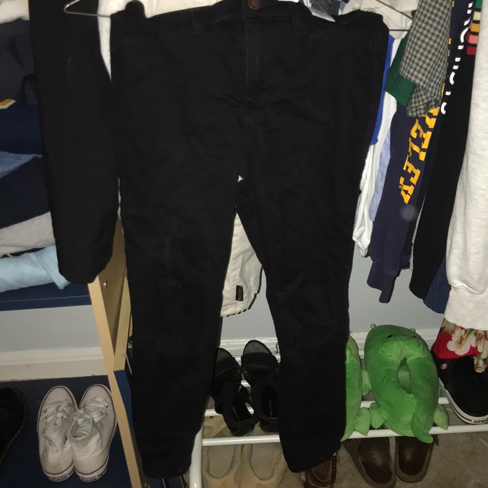 Hollister black denim jeans w knee rips